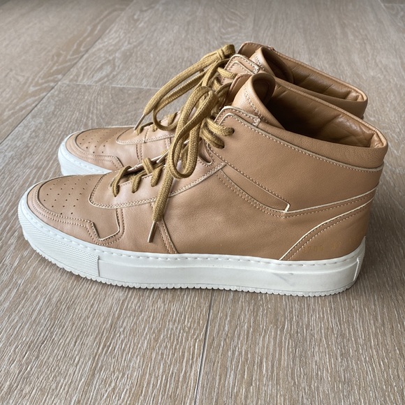 Common Projects mid top leather sneakers, size 37! - Picture 10 of 11